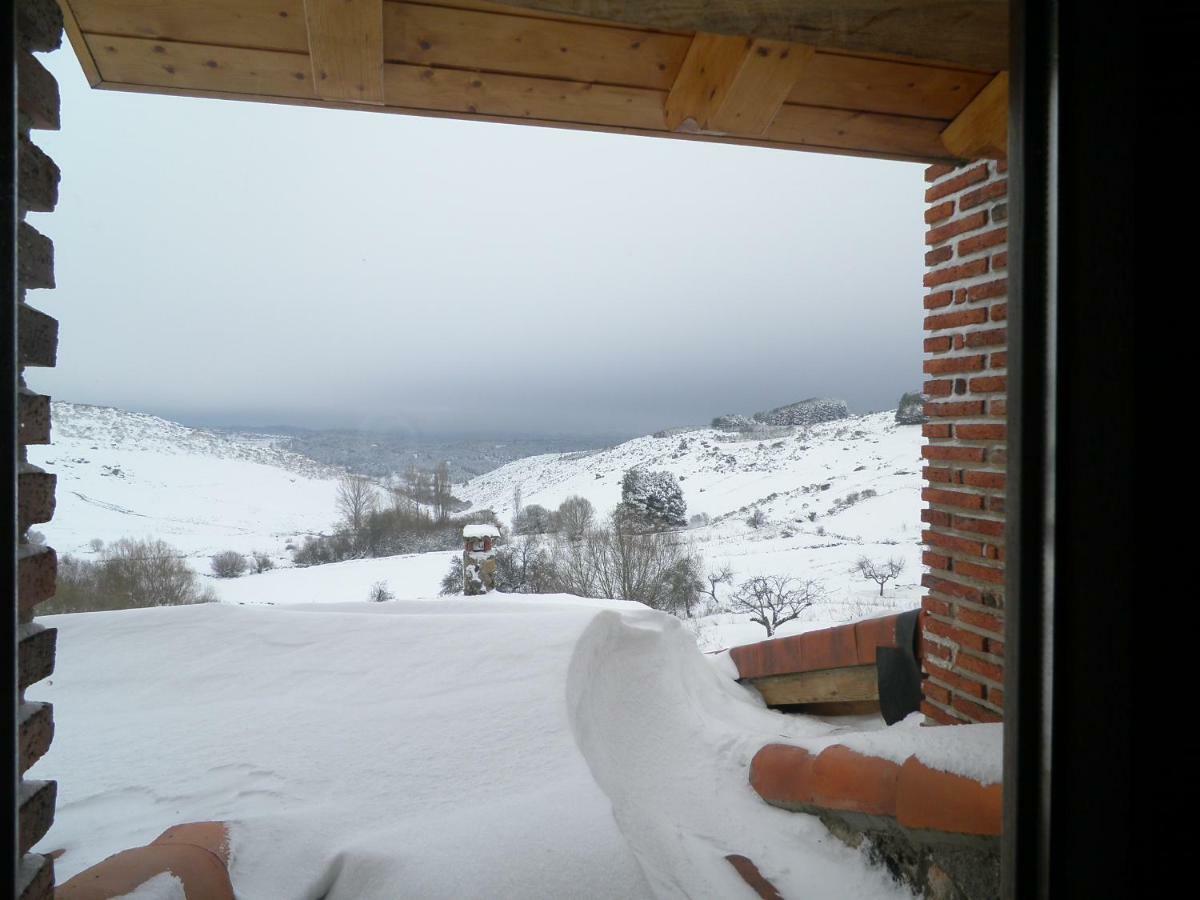 Гостевой дом El Rondillo De Gredos Ойос-дель-Кольядо Экстерьер фото